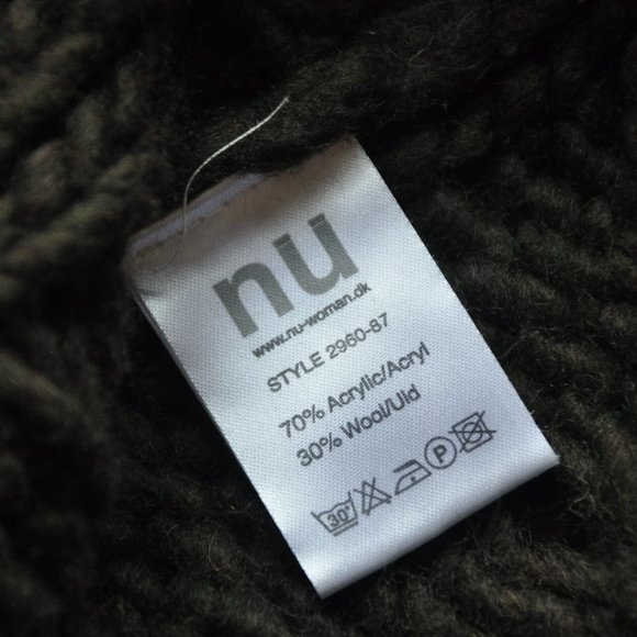 Boho Dark Olive Poncho - Picture 3 of 4